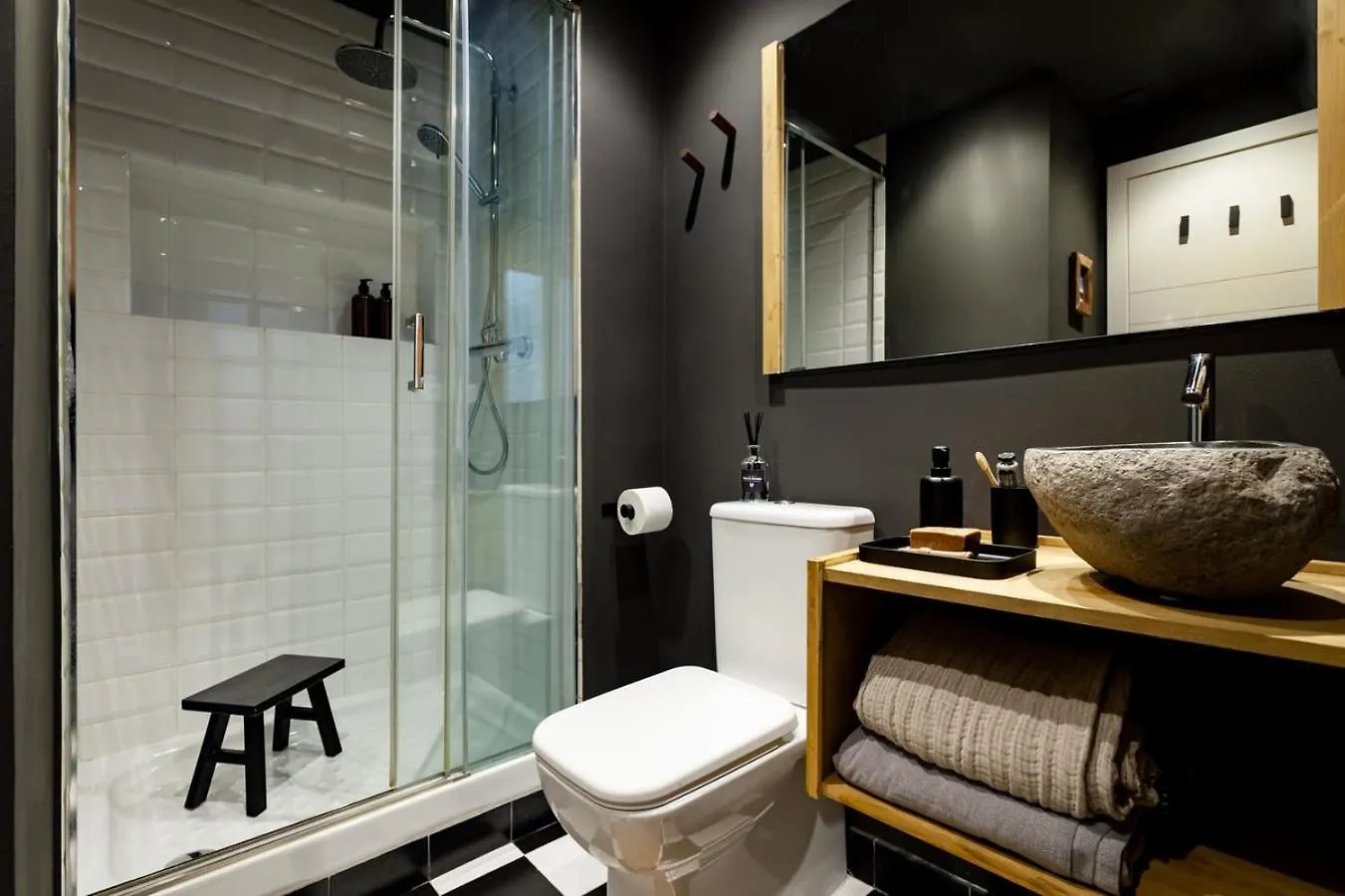 Lejlighed Atuh - 1 Bedroom And Terrace In El Born Barcelona Spanien