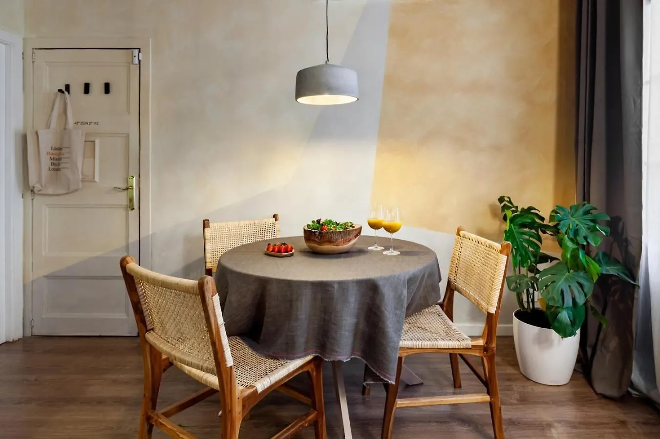 Atuh - 1 Bedroom And Terrace In El Born برشلونة شقة